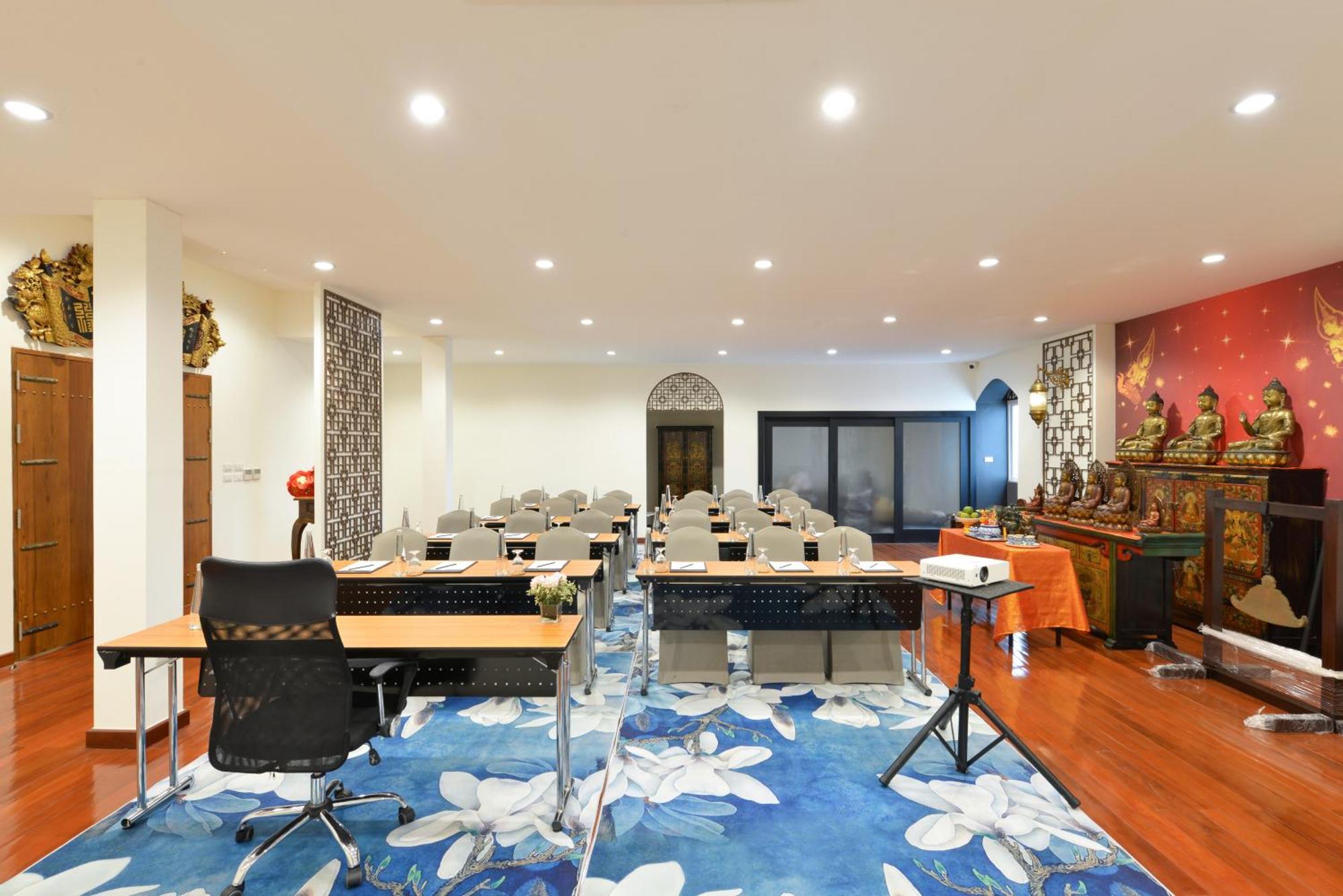 Villa De Pranakorn Bangkok Kültér fotó Meeting room
