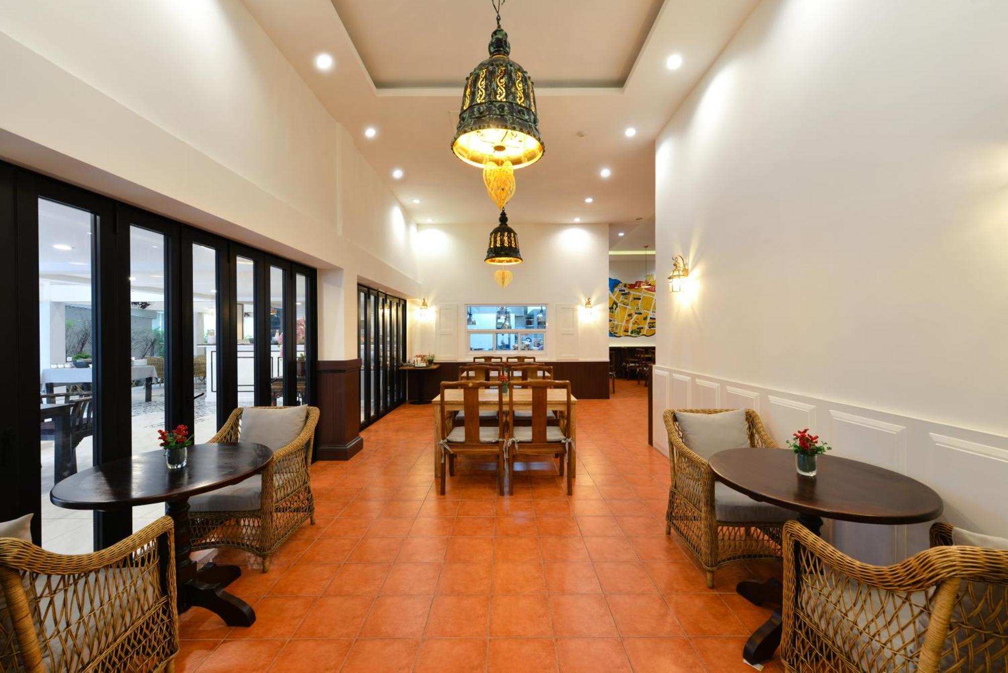 Villa De Pranakorn Bangkok Kültér fotó The interior of the lounge